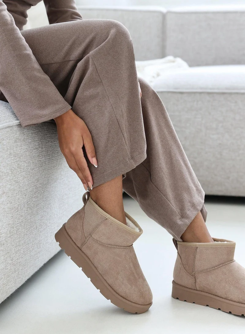 ويرز ذات فروم 'Pine' Faux Fur Lining Ankle Boots