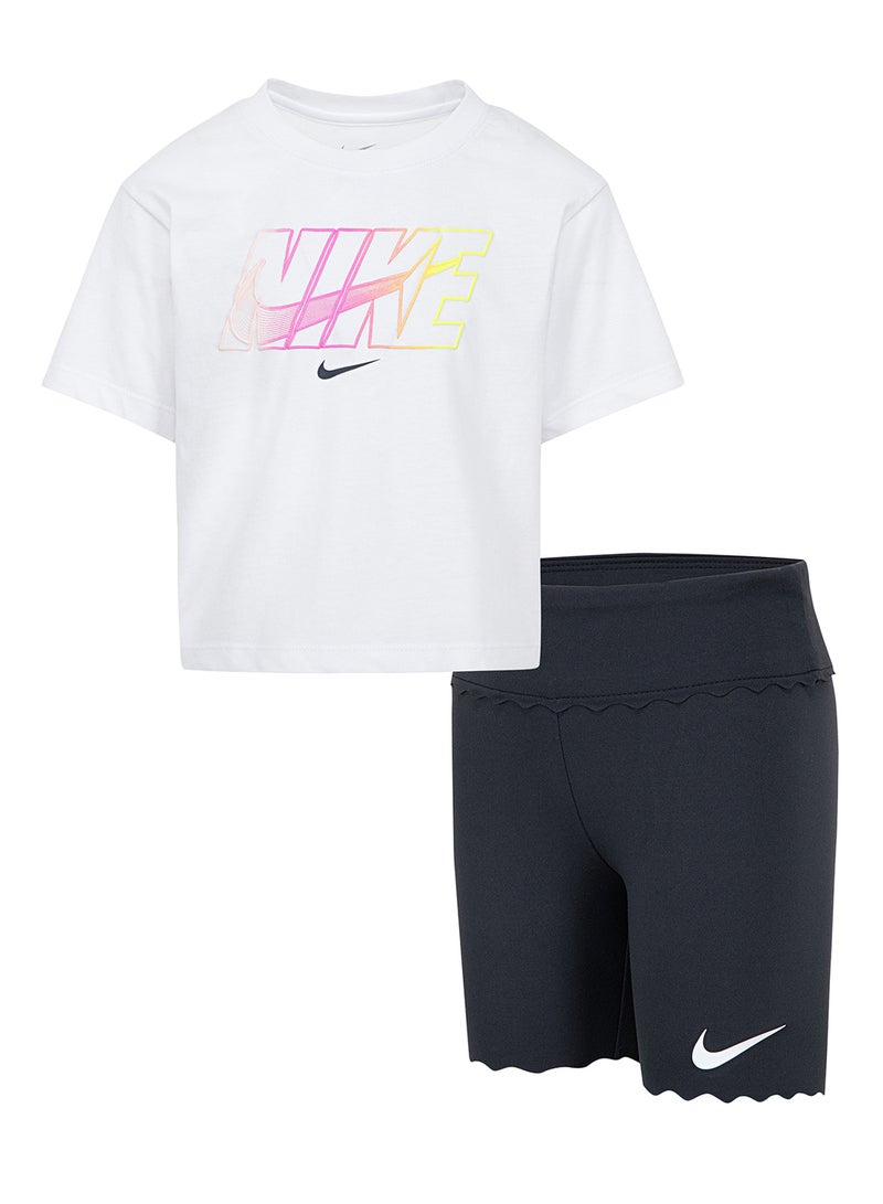 نايكي شورت رياضي للأطفال مع حذاء رياضي - Image 1