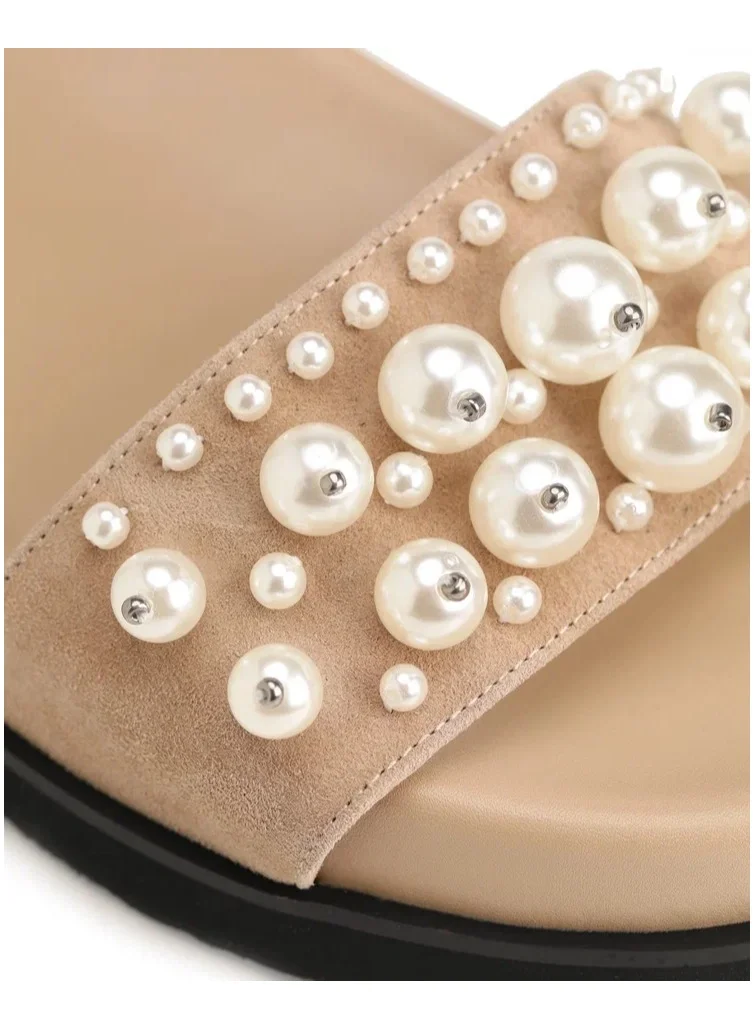 La Giostra Women's Leather Platform Sandal Decorated With Artificial Pearls Beige