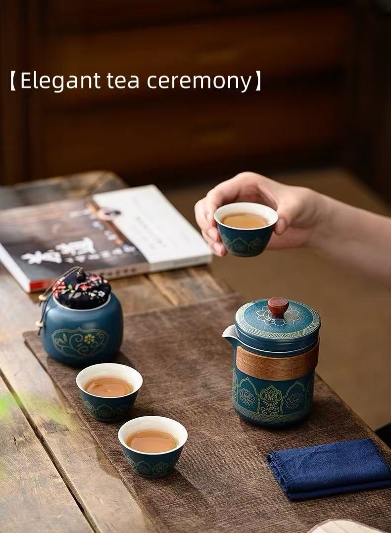 جوسكوين طقم شاي محمول، طقم إبريق شاي خزفي، أكواب شاي خزفية للسفر، حقيبة جلدية محمولة، إبريق شاي واحد مع مكبس، 3 أكواب شاي صغيرة، علبة شاي واحدة، تصميم متكامل، مناسب للاستخدام في المنزل والمكتب والنزهات الخارجية والتخييم والفنادق. - Image 2
