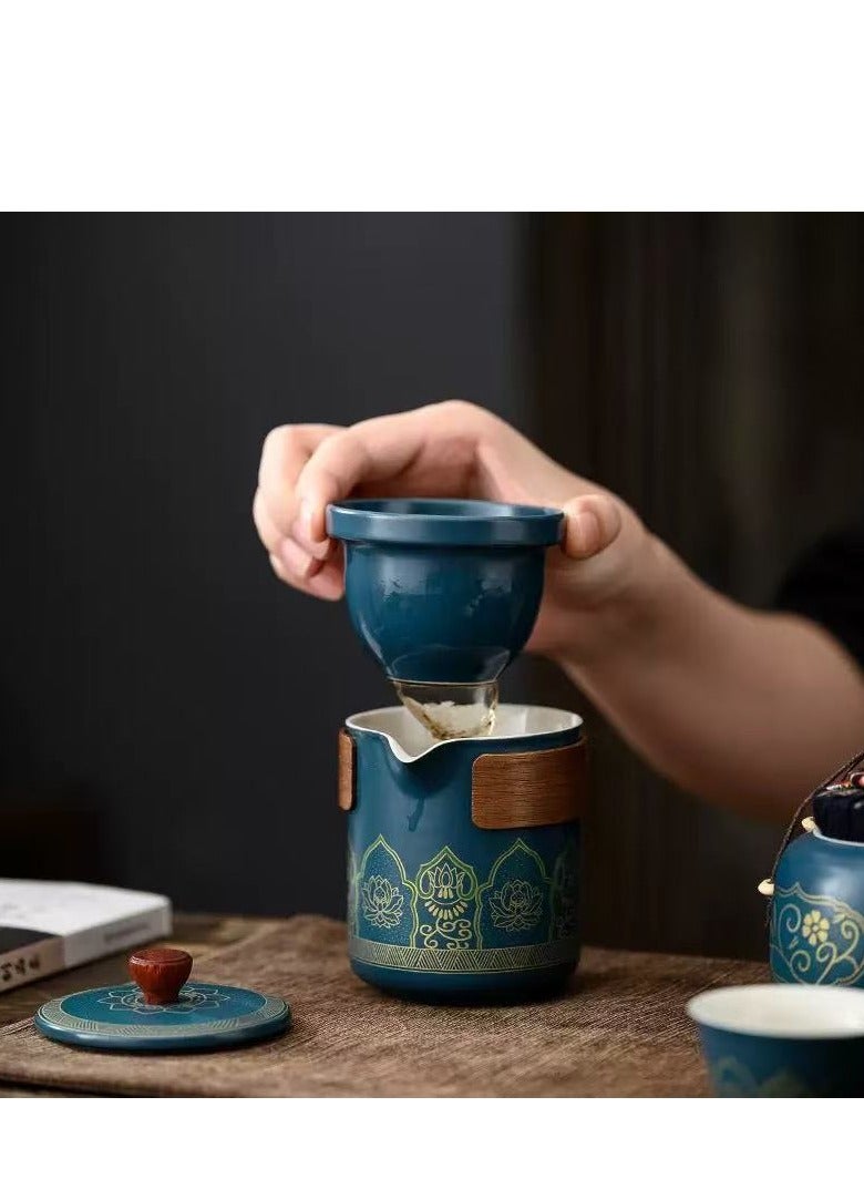 جوسكوين طقم شاي محمول، طقم إبريق شاي خزفي، أكواب شاي خزفية للسفر، حقيبة جلدية محمولة، إبريق شاي واحد مع مكبس، 3 أكواب شاي صغيرة، علبة شاي واحدة، تصميم متكامل، مناسب للاستخدام في المنزل والمكتب والنزهات الخارجية والتخييم والفنادق. - Image 4