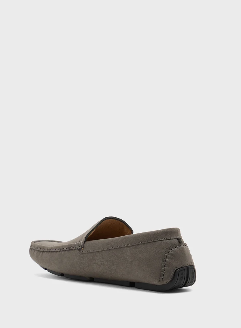 روبرت وود Casual Suede Loafers