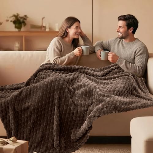 Vessia Flannel Fleece Throw Blanket 3D Jacquard Brown Fuzzy and Warm Blanket for Couch Sofa Bed 300GSM Super Soft Touch Cozy Home Decor for All Seasons 50x70 inches - Image 3