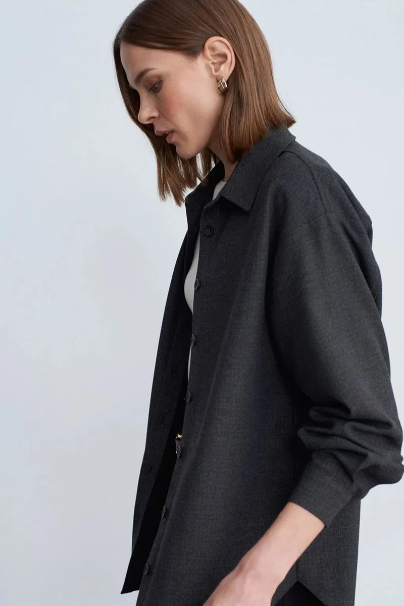 ديلفين DILVIN Oversized Long-sleeve Micro-pattern Shirt