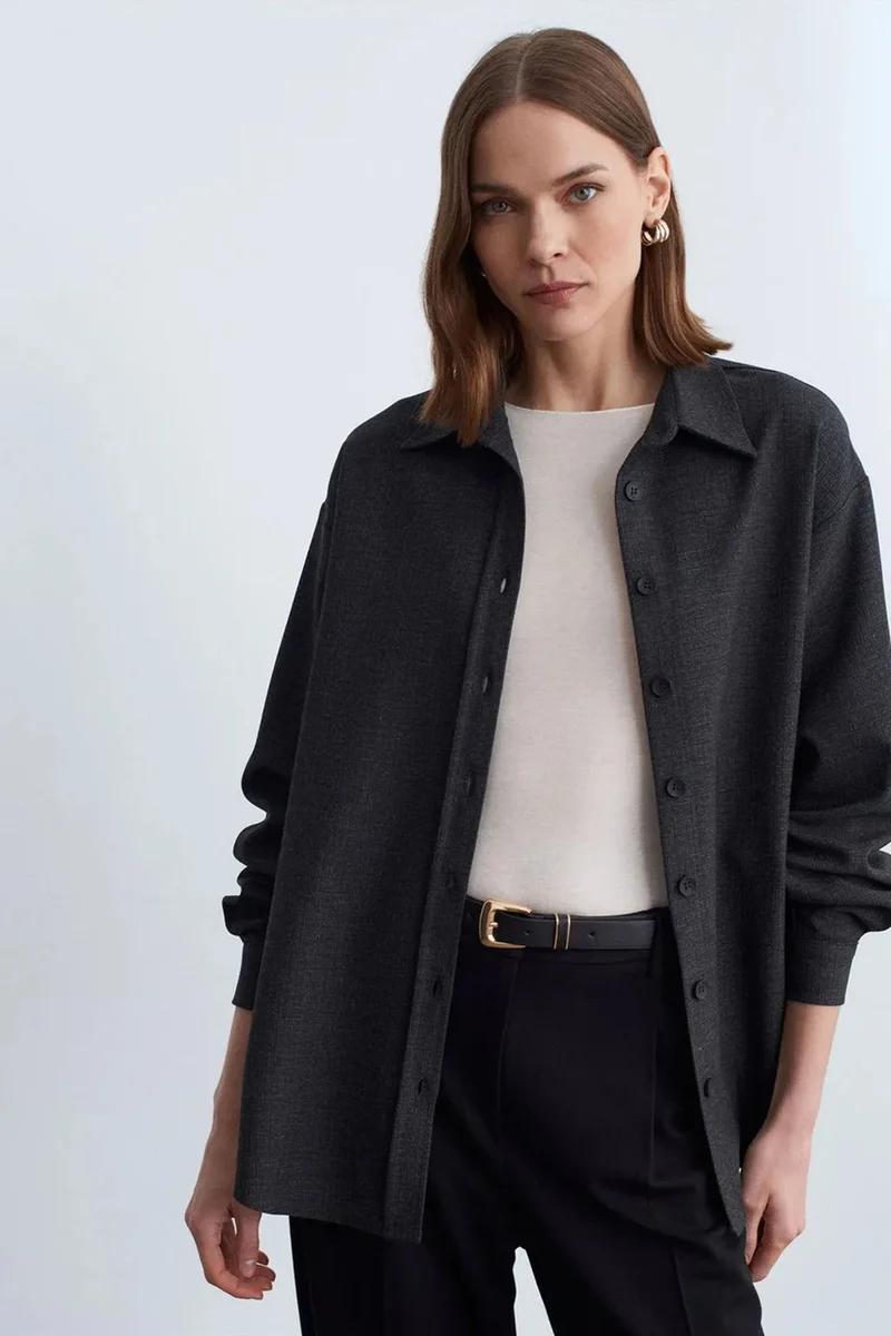ديلفين DILVIN Oversized Long-sleeve Micro-pattern Shirt