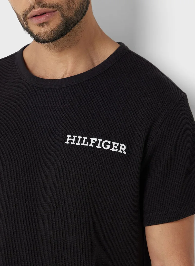 TOMMY HILFIGER Logo Crew Neck T-Shirt