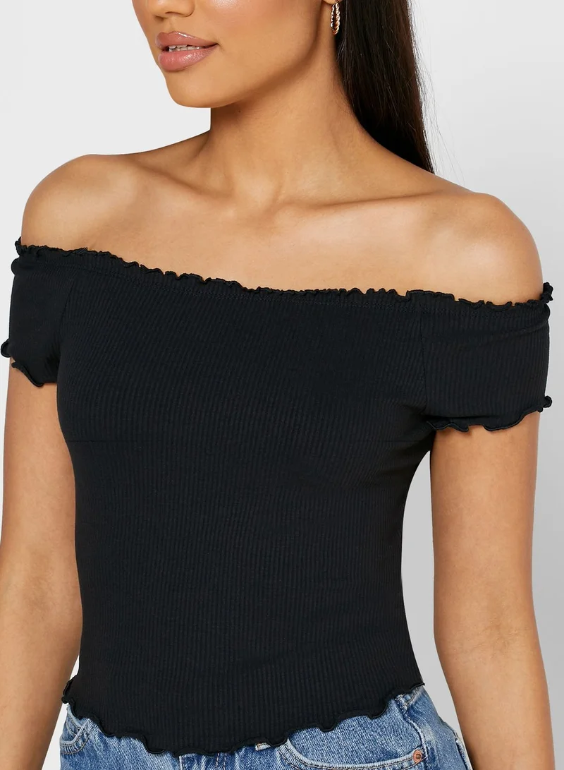 ONLY Lettuce Edge Off Shoulder Top