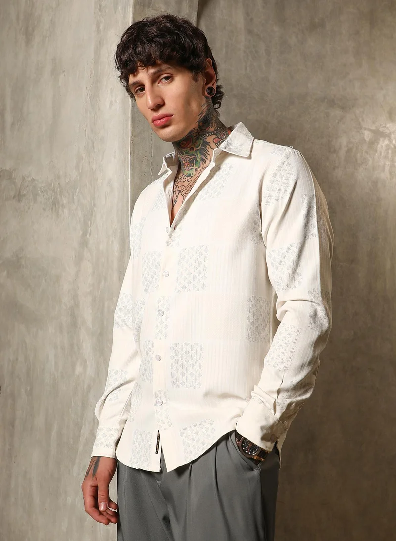 Campus Sutra Men's Daisy White Indie-Block Imprint Shirt