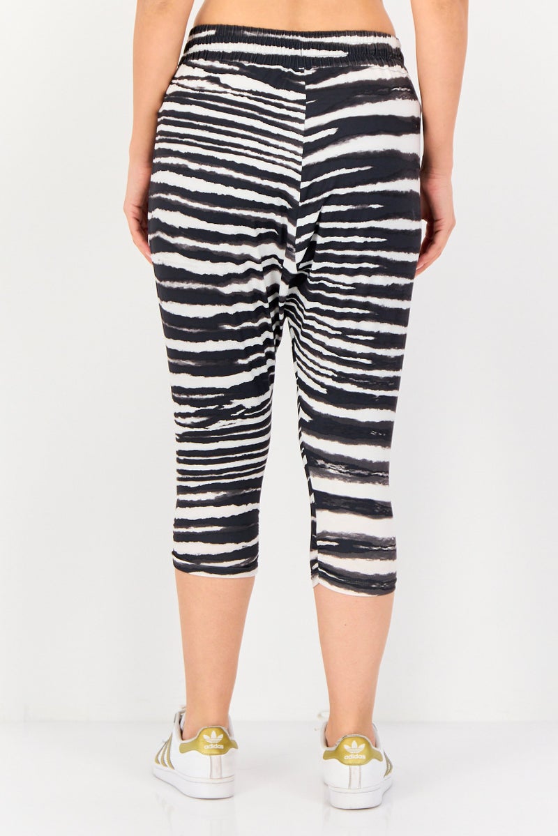 Nike Women Sportswear Fit Outdoor Pants, Multicolor - Image 2