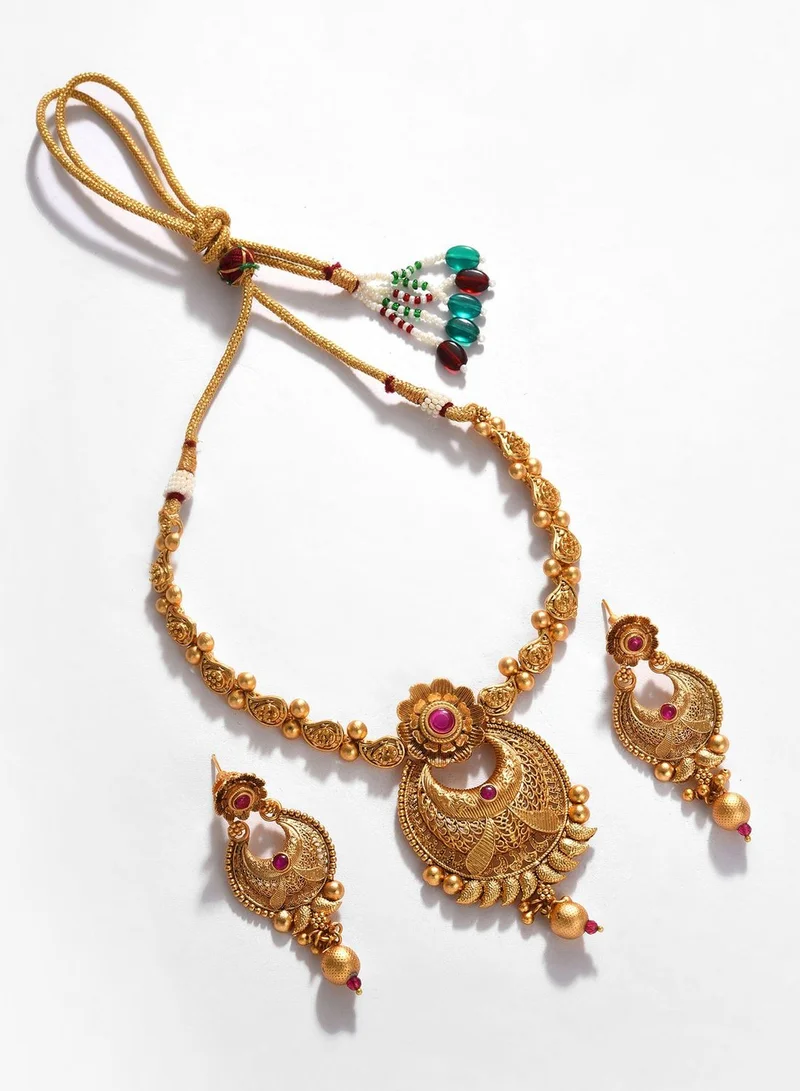 SOHI Gold Plated Designer Stone Necklace Set