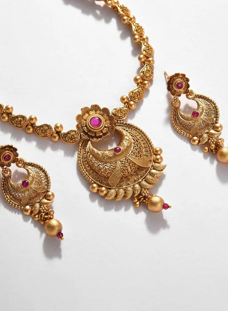 SOHI Gold Plated Designer Stone Necklace Set