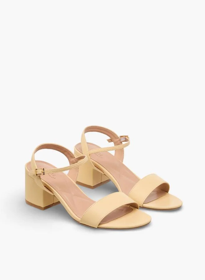 سيليست Women Block Heel Ankle Strap Sandals
