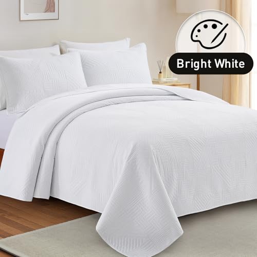 Lavsiry White Quilt King Size with Pillow Shams, Summer Soft Geometric Pattern Bedspread, 3 Pieces Lightweight Coverlet Bedding Set for All Seasons - Image 2
