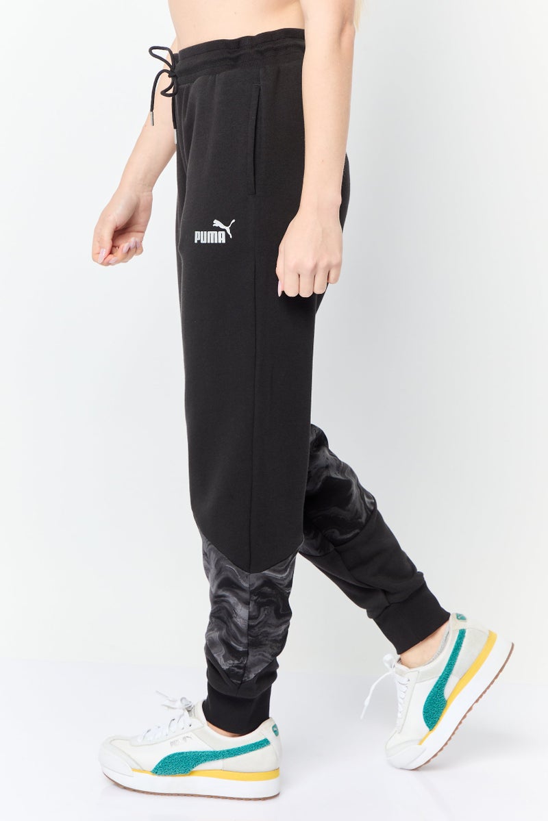 PUMA سروال رياضي نسائي للياقة البدنية بتصميم ماربل، أسود - Image 3