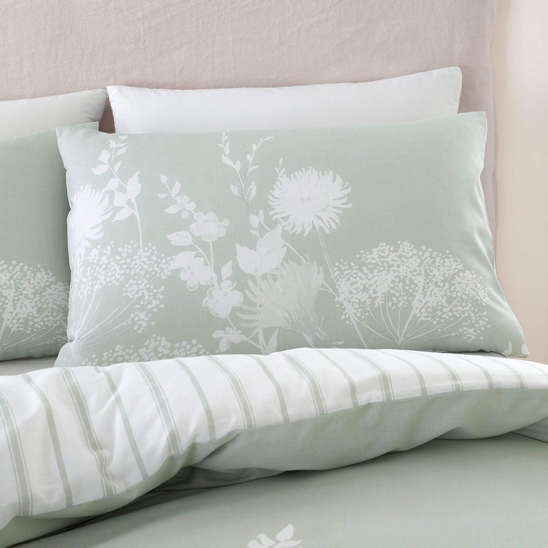 Meadowsweet Floral Reversible Double Duvet Cover Set with Pillowcases Green - Image 2