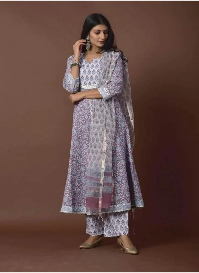 ZERESOUQ Lilac Cape Kurta Suit Set