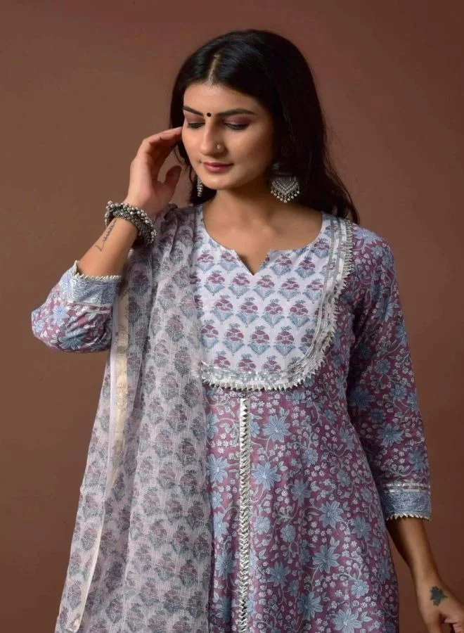 ZERESOUQ Lilac Cape Kurta Suit Set