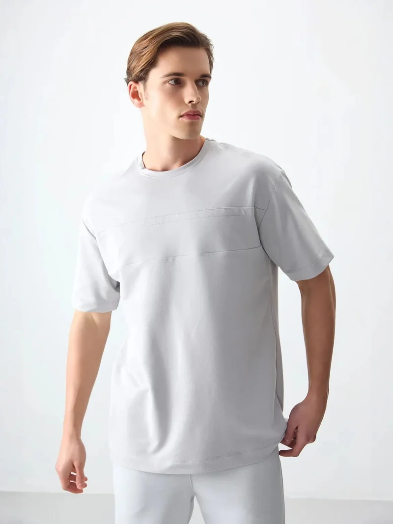 تومي لايف TOMMY Oversized Crew Neck T-Shirt