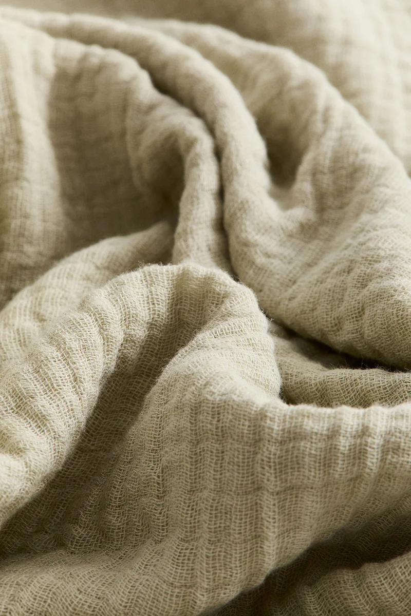 H&M Cotton muslin comfort blanket