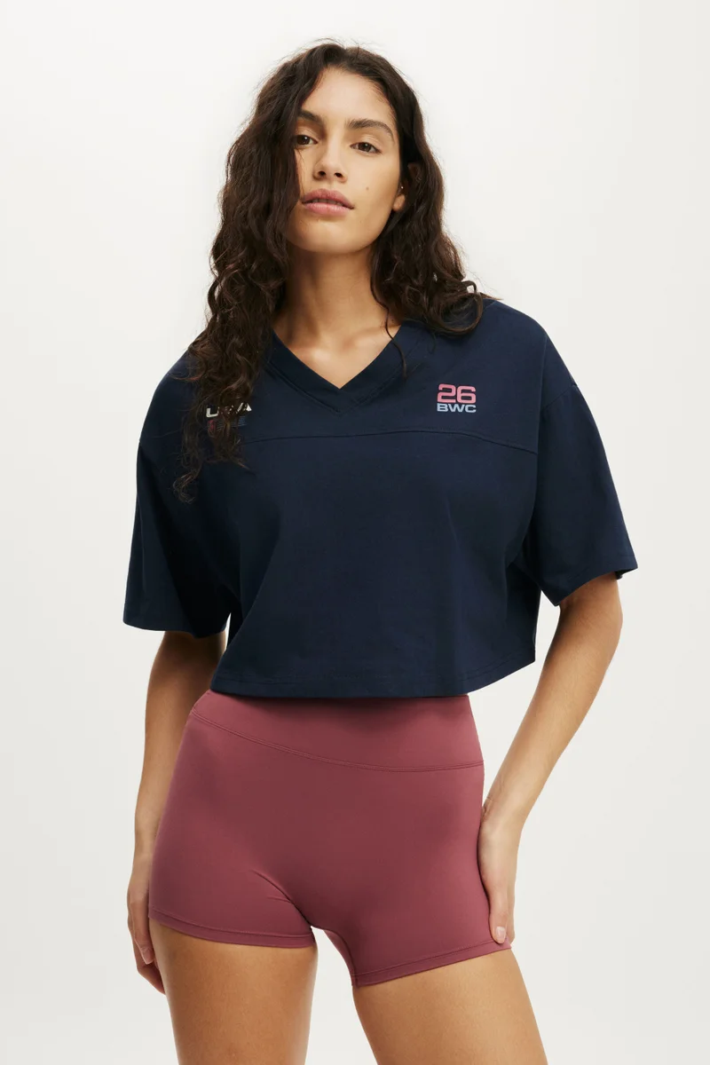 CROPPED GRAPHIC SPORTY TEE
