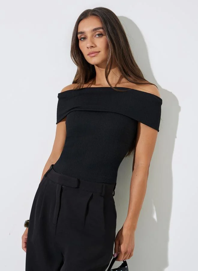 Styli Black Solid Off-Shoulder Ribbed Knit Top