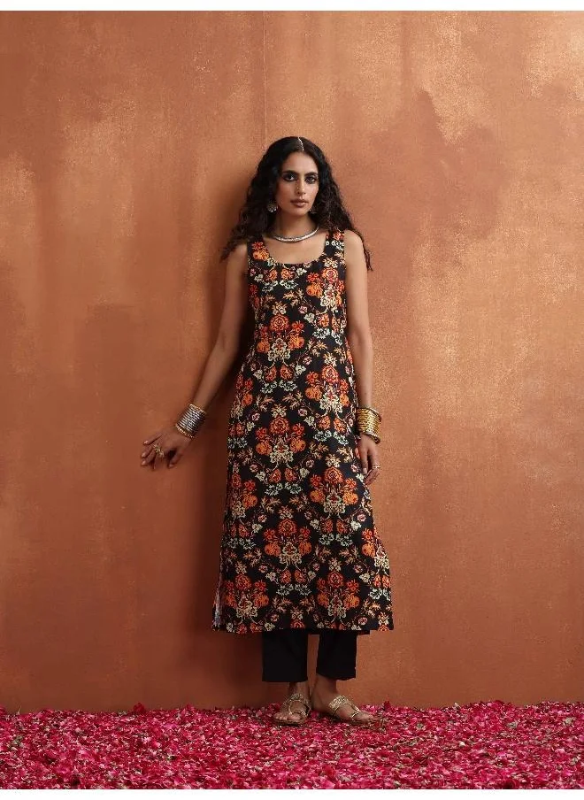 ترو برونز trueBrowns Black Print Straight Kurta Set