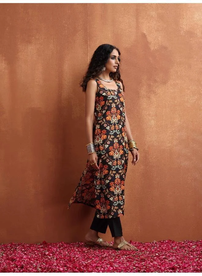 ترو برونز trueBrowns Black Print Straight Kurta Set