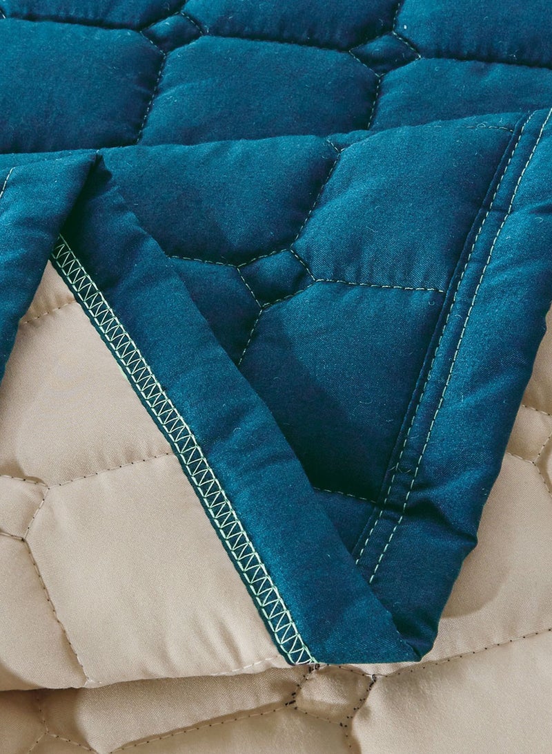 Sleep Night 4 Pieces Comforter Set Single Size 160 X 210 Cm Dual color Reversible Bedding Set for All Seasons - Image 3