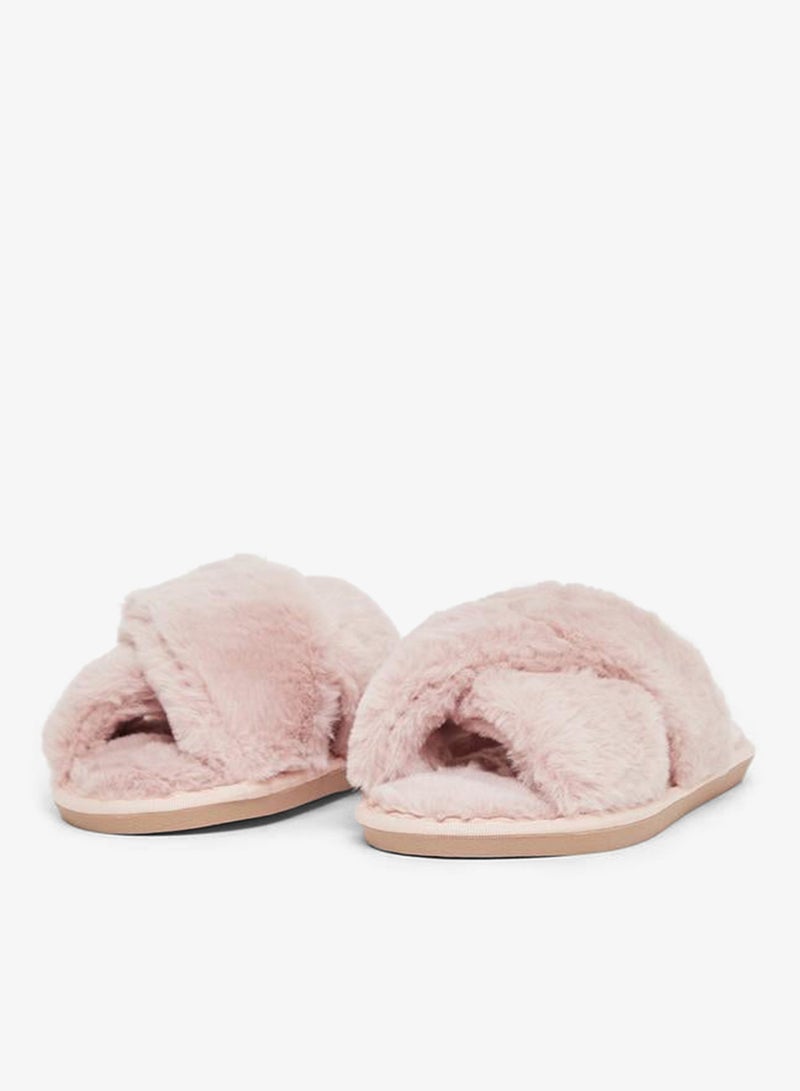 ستايلي شباشب منزلية فرو بحزام متقاطع - Image 2