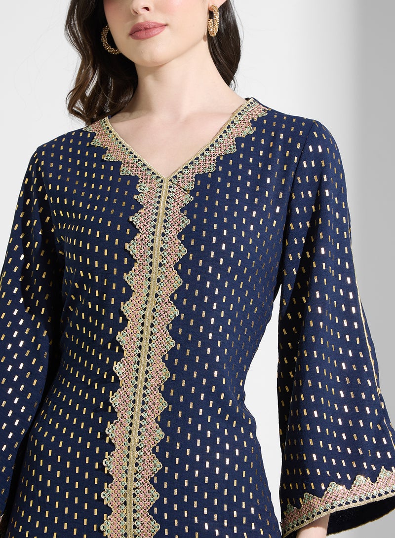 خزانة جلابية مطرزة - Image 3