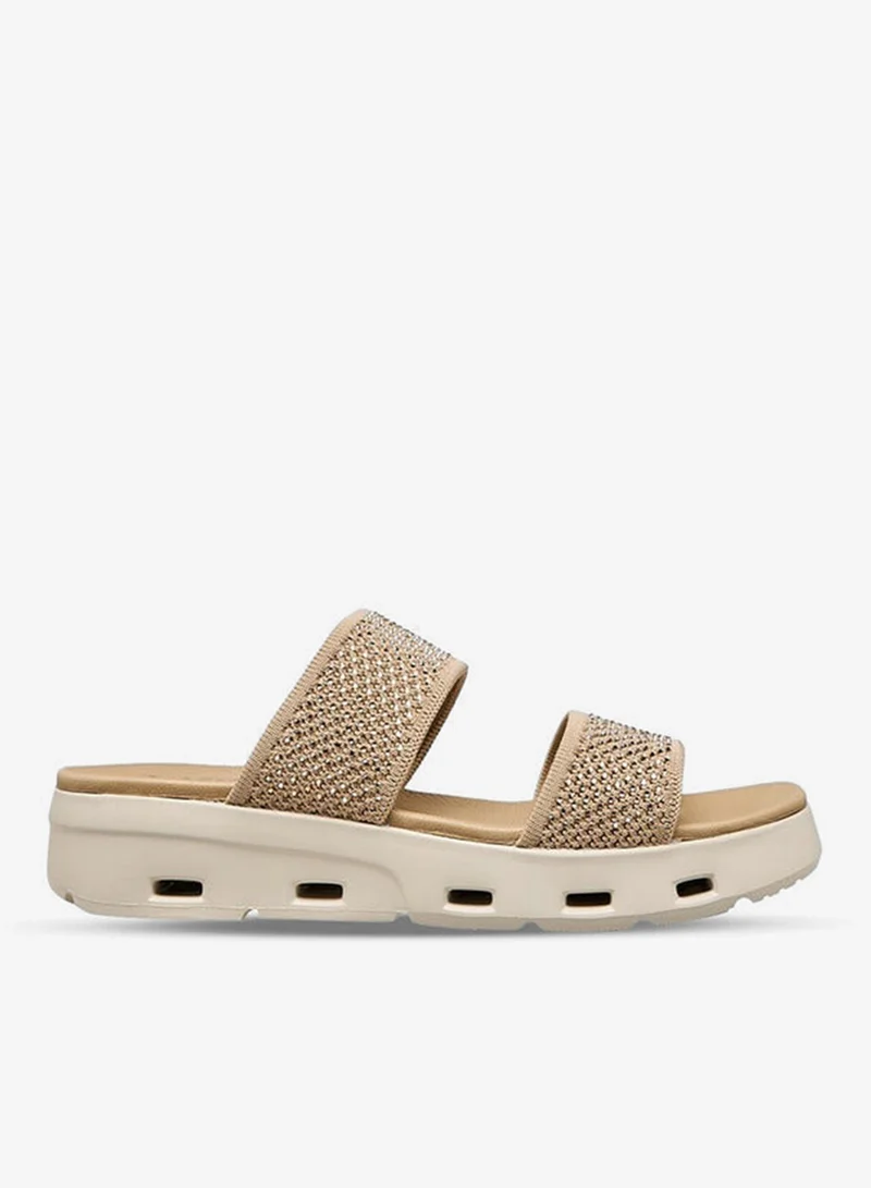 لو كونفورت صنادل نسائية مطرزة بتصميم فلاي نيت من تشكيلة رمضان