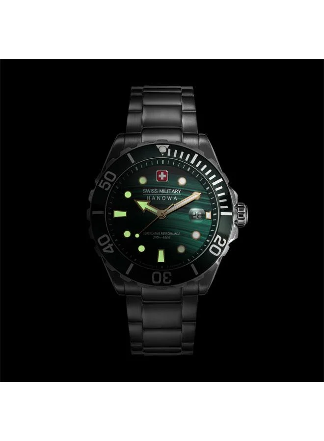 SWISS MILITARY HANOWA Offshore Diver Green Water 44mm Men's Analog Watch with Stainless Steel Bracelet