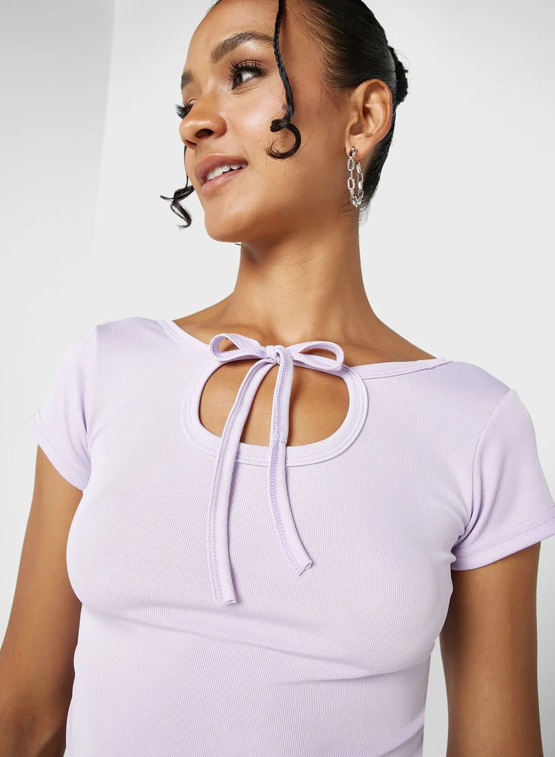 جينجر Tie Up Detail T-Shirt