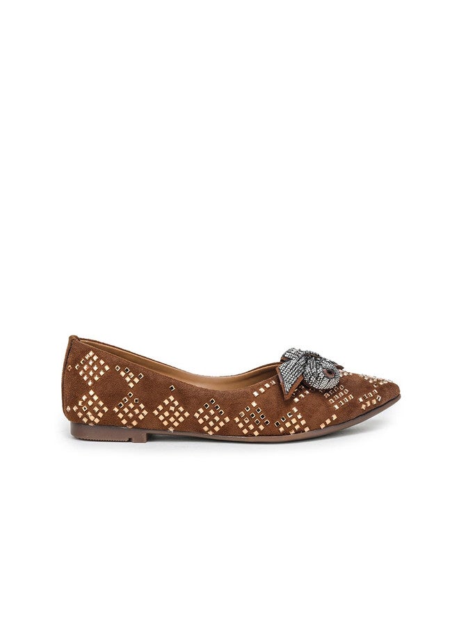 She Zone Tan Embellished Bow Detail Ballerinas for Women - Image 4
