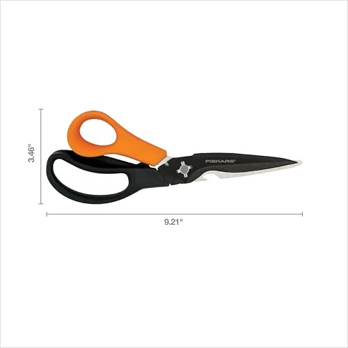 Fiskars Garden Scissors, 7-in-1 Garden Shears Multi-Tool with Sheath, Great for Plant Trimming, Cutting Nursery Pots, Bags, and Wire - Image 3