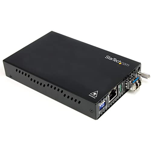 StarTech.com Multimode (MM) LC Fiber Media Converter for 1Gbe Network - 550m Range - Gigabit Ethernet - 850nm - with SFP Transceiver , TAA (ET91000LC2) - Image 1