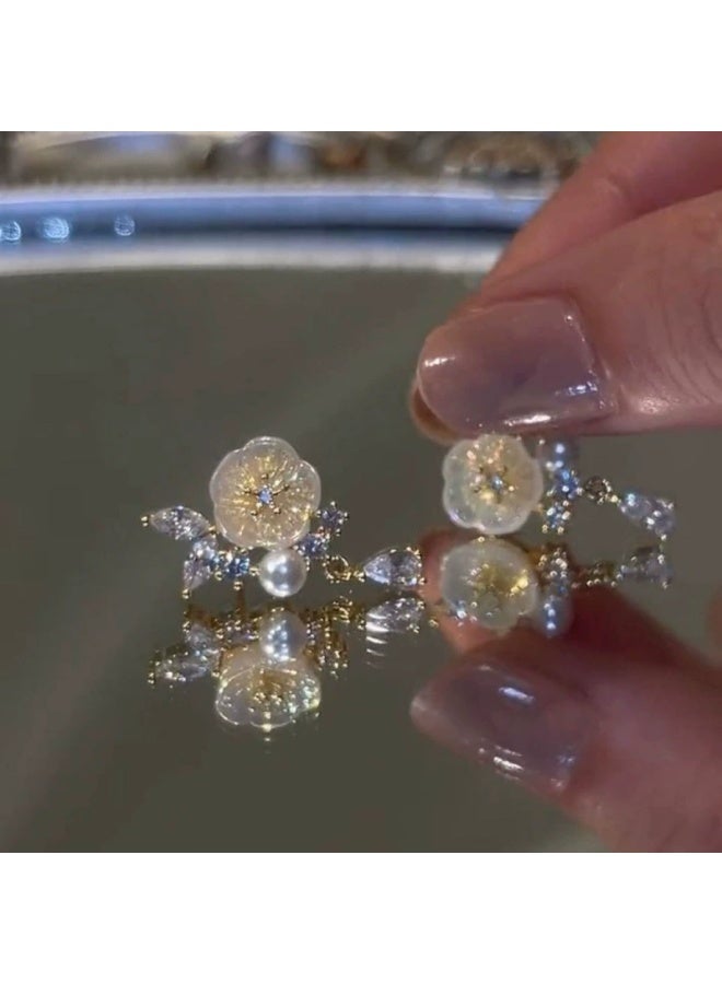 Goolsky French Pearl Flower Stud Earrings for Women – Luxury Vintage Minimalist Elegant Earrings, Pearl Flower Motifs S925 Silver Posts Hypoallergenic, Office Daily Weddings Eid Wear - Image 3