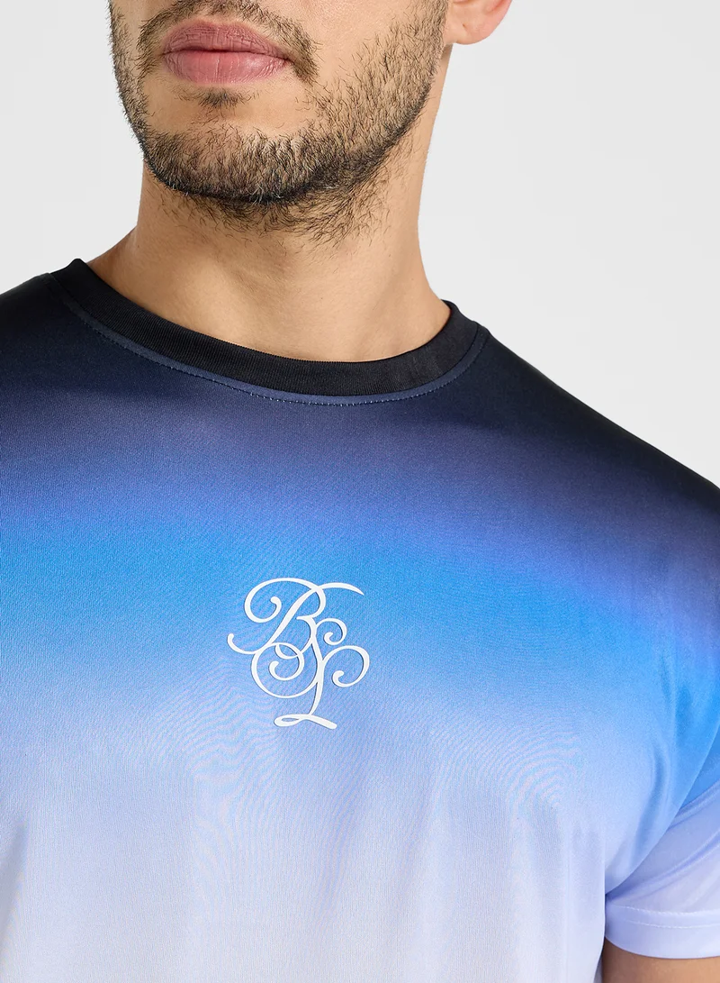 برايف سول Shorts Sleeve T-Shirt w/ Center Print