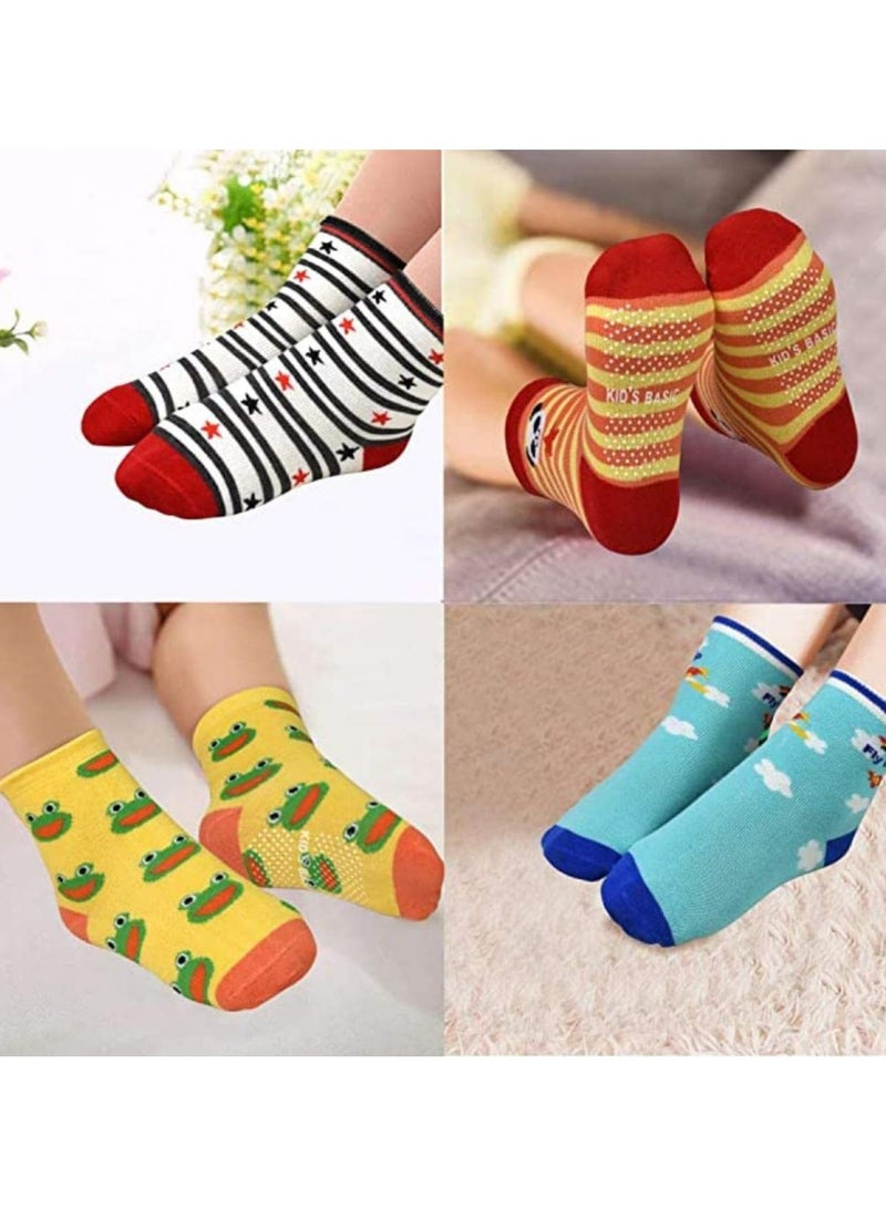 CMGTYYD. 12 زوجًا من جوارب الأطفال الصغار المانعة للانزلاق، جوارب أطفال بتصميم كارتوني، جوارب أطفال مانعة للانزلاق، جوارب قطنية بنعل مانع للانزلاق، جوارب أرضية بقبضة الكاحل جورب لطيف للرضع الأولاد البنات 3-5T - Image 2