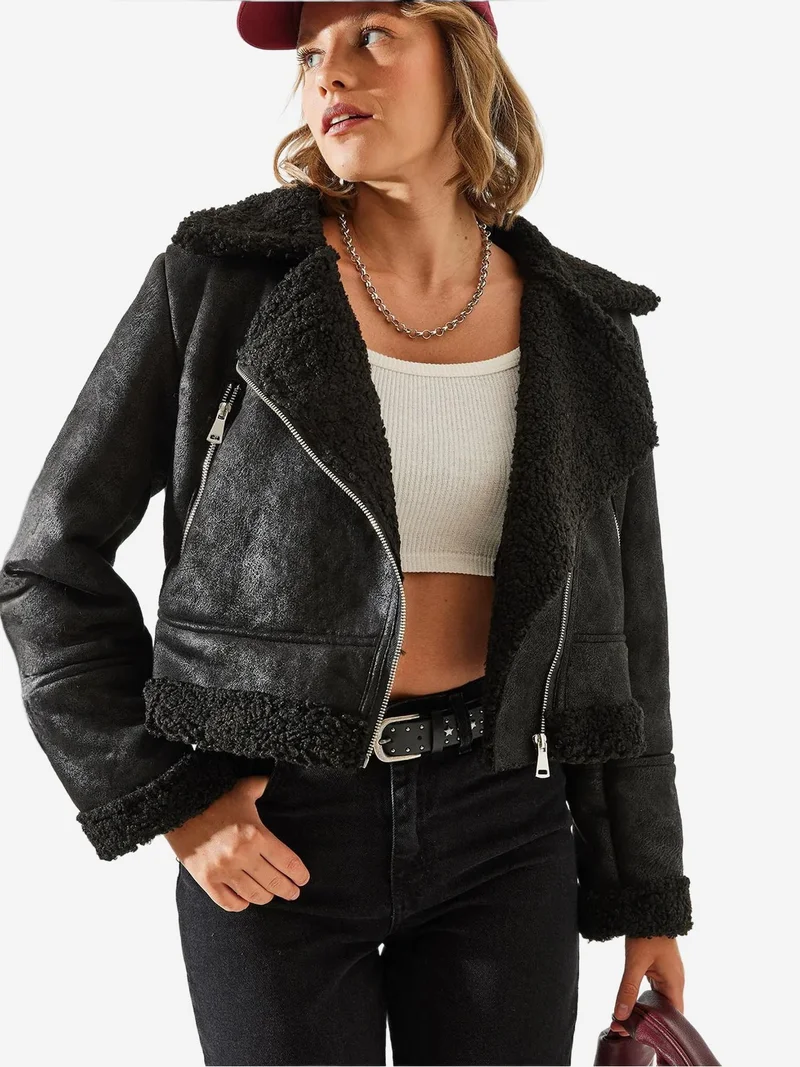 بيانكو لوتشي جاكيت قصير من الجلد الصناعي بياقة شال