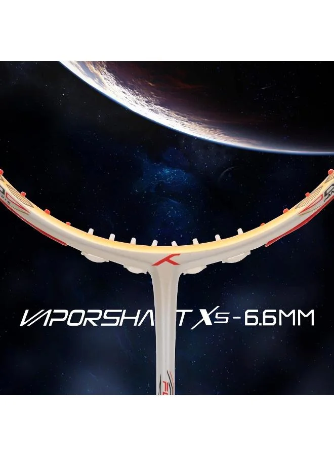 HUNDRED Hundred Flutter S Attk Carbon Fibre Unstrung Badminton Racket With Full Racket Cover For Intermediate Players