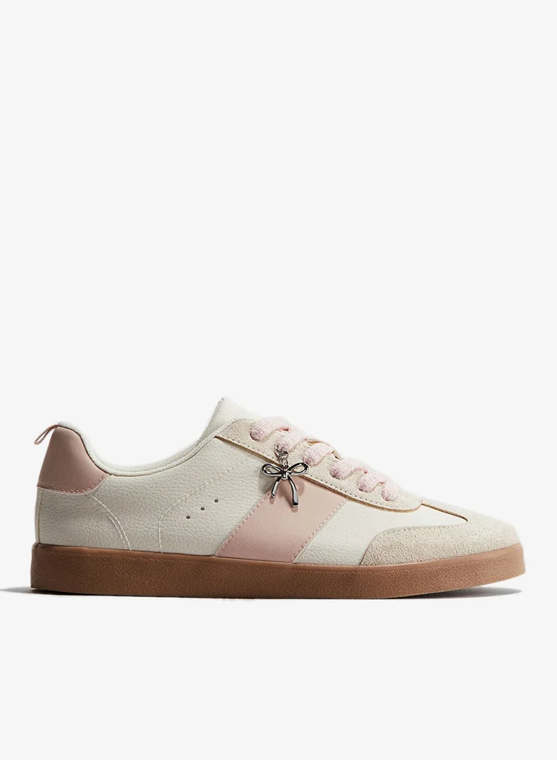 H&M Appliquéd trainers