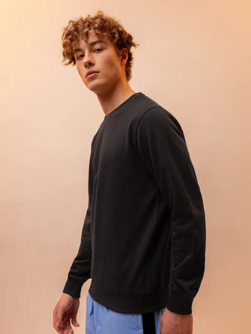 Beyoung Solid Sweatshirt Black