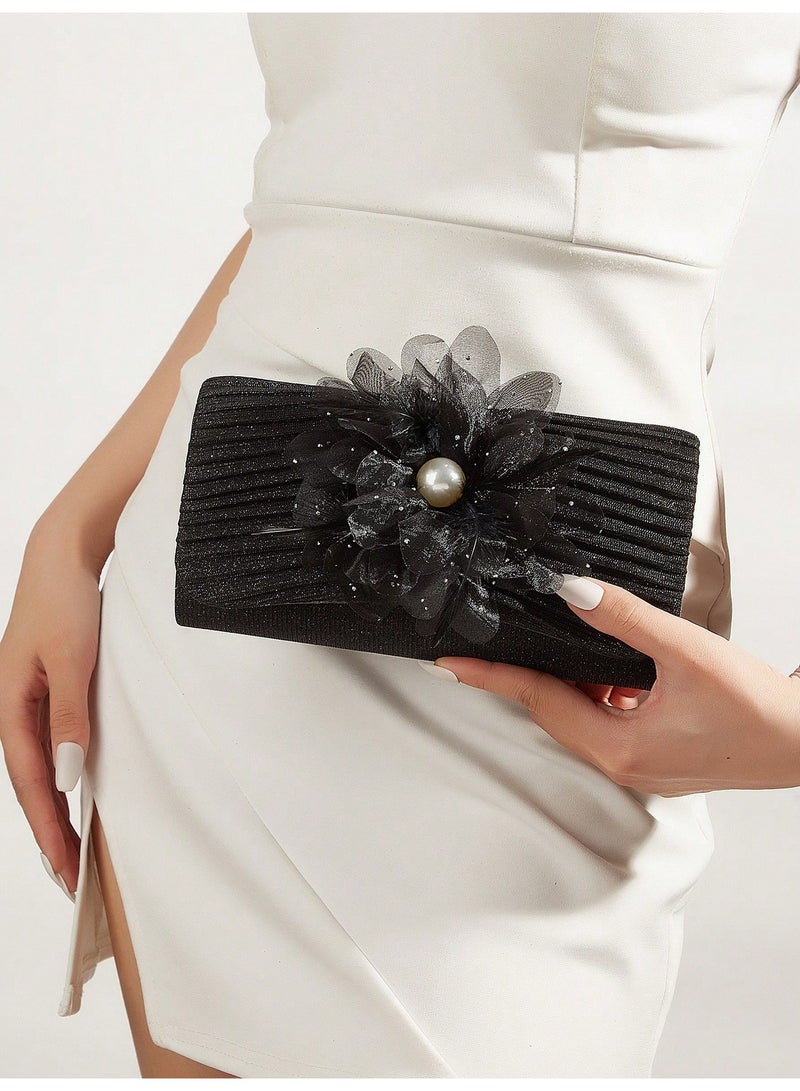 Women's Black Pleated Evening Clutch Bag, Fashion Hand Purse For Wedding, Party, Banquet, Formal Occasions - Image 1