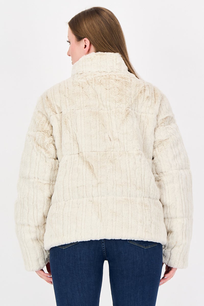 Bearpaw Women Textured Sherpa Jacket, Beige - Image 3