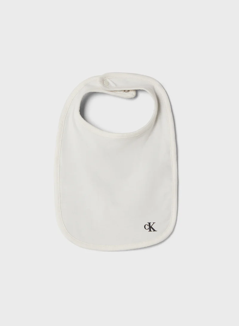 كالفن كلاين جينز Kids Monogram Sleeveless Body & Bib Gift Set