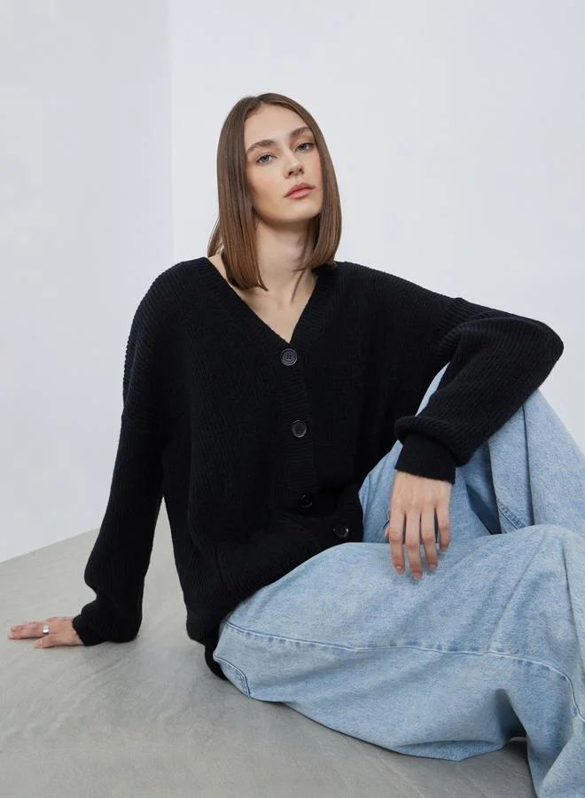 Styli Black Oversized Chunky Knit Cardigan