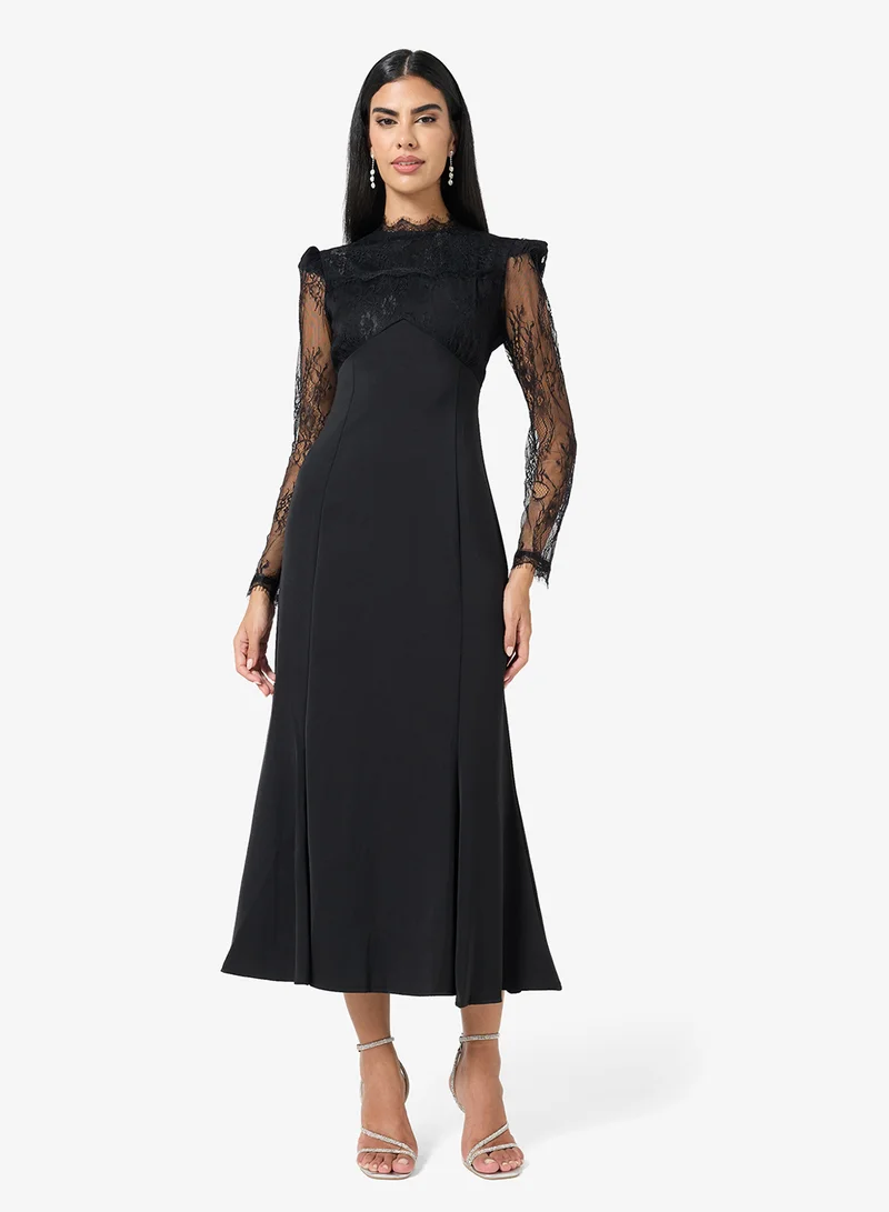 Lace Detailed Mermaid Cut Dress