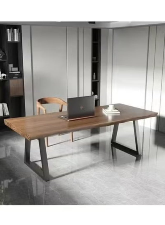 رافين طاولة مكتب تنفيذية حديثة للمنزل ومساحة العمل | سطح من الخشب الصلب مع لمسة نهائية من الحبوب الطبيعية وأرجل معدنية قوية | طاولة دراسة بتصميم صناعي بسيط للاستخدام في المكتب أو المؤتمرات أو المكتب المنزلي 140 × 70 × 75 سم. - Image 4