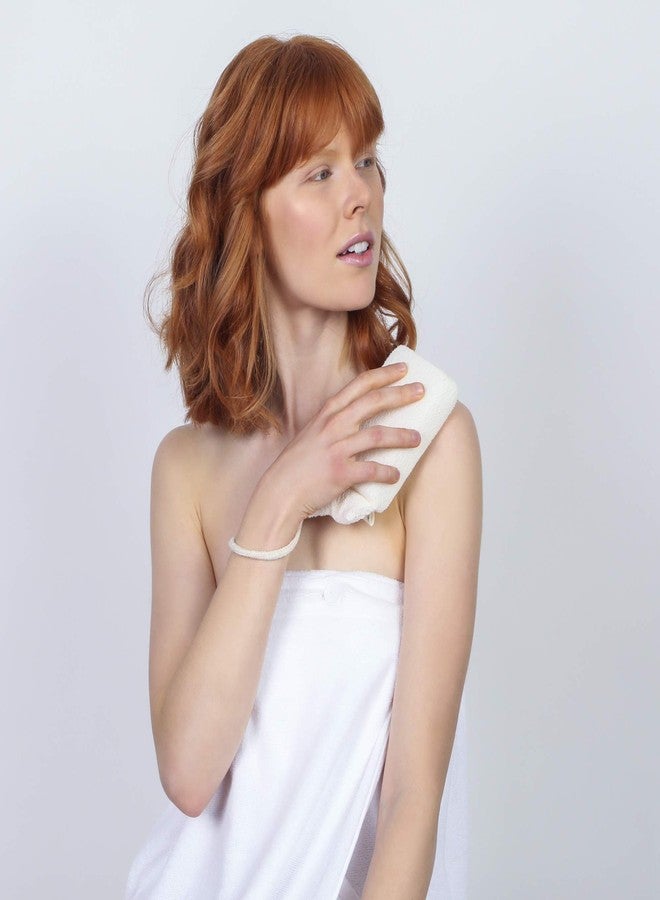 ديلي كونسيبتس ليفة استحمام يومية من ديلي كونسيبتس، مصنوعة من فول الصويا والقطن العضوي. تنظف إسفنجة الاستحمام البشرة بعمق وتكوّن رغوة غنية. يوفر سطحها الخارجي تقشيرًا لطيفًا - عبوة من 6 قطع - Image 4